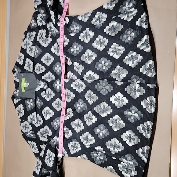 Sigrid Olsen Size 12 Black & Gray Floral Brocade Fitted Jacket Blazer, EUC - Picture 11 of 16